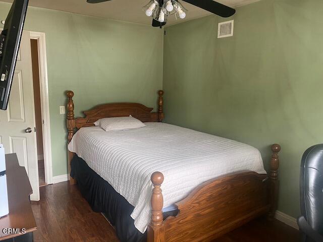 2204 Antelope Avenue, Ventura CA: https://media.crmls.org/mediaz/698f8dca-0c04-418c-b756-e2d0bc4232c8.jpg