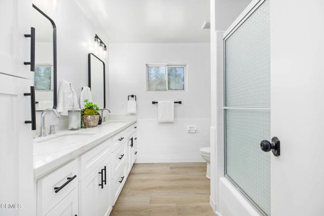 709 Wilson Court, Burbank CA: https://media.crmls.org/mediaz/698fc276-db22-493c-865d-4c2b1287f92f.jpg
