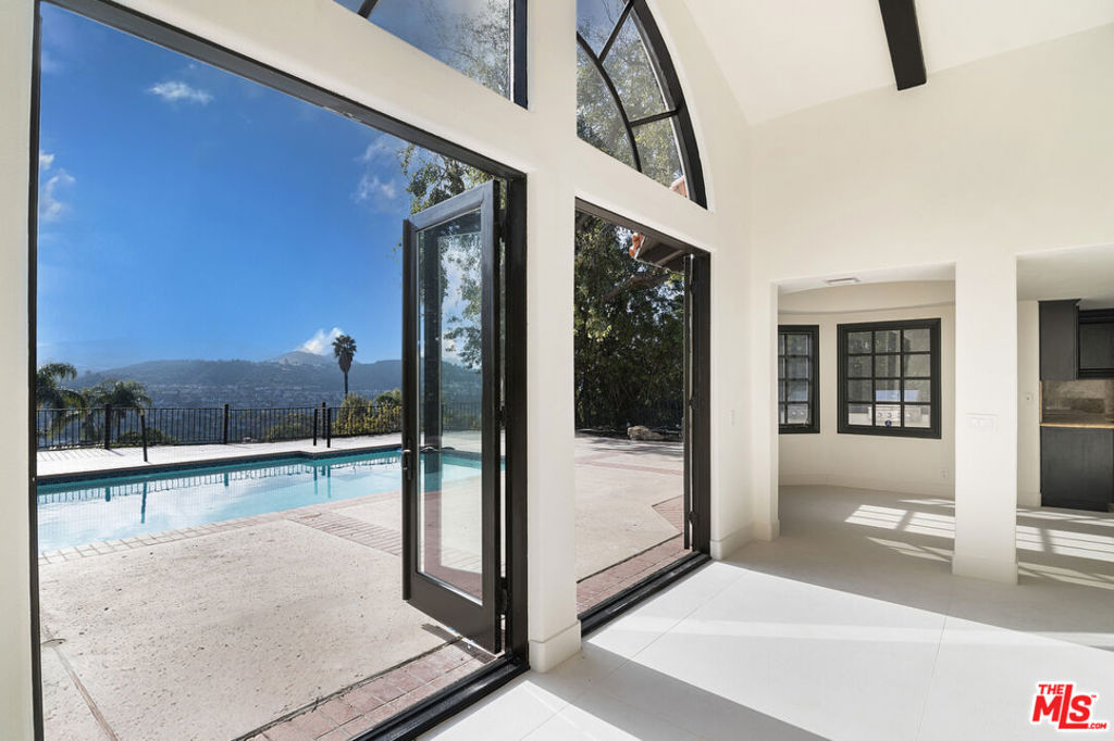 24362 Park Granada