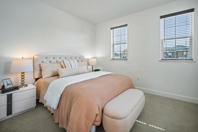 2721 Parkview Way, Marina CA: https://media.crmls.org/mediaz/6990219f-b99f-4972-ac95-4d17cf5205fc.jpg