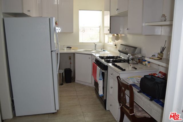 331 CORNELL Drive photo 7