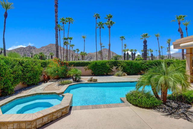 76470 Pala Palms Drive, Indian Wells CA: https://media.crmls.org/mediaz/69910fb5-21d8-4389-a04b-61fb63f7091b.jpg