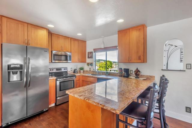 347 Rolling Hills Avenue, San Mateo CA: https://media.crmls.org/mediaz/699162f4-f904-4263-881d-941037adfe3f.jpg