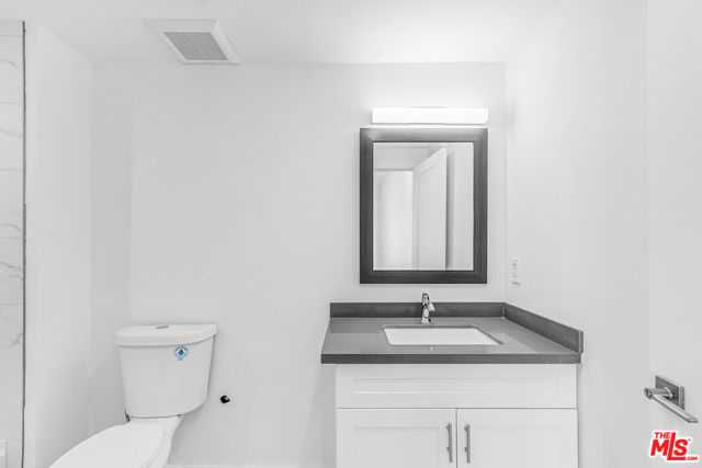 1227 N Berendo Street, Los Angeles CA: https://media.crmls.org/mediaz/69923c65-0844-4ad6-b6d4-e7a28a89a35e.jpg