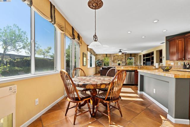 Image 11 of 60 For 1017 Vineyard Dr