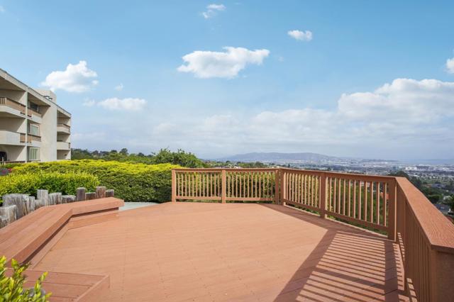 360 Vallejo Drive, Millbrae CA: https://media.crmls.org/mediaz/6993b649-88d3-4db6-870c-14dd10942256.jpg