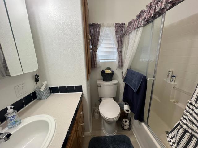 74711 Dillon Road, Desert Hot Springs CA: https://media.crmls.org/mediaz/699502ad-1d35-44e7-990f-d736d3d21f7b.jpg