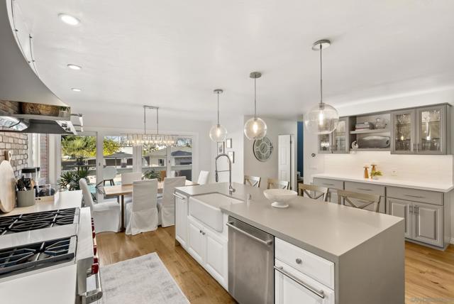 4474 Niagara Ave, San Diego CA: https://media.crmls.org/mediaz/69956a4e-3f38-4b34-ac54-3bab279407fb.jpg