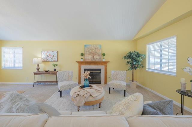 736 Potrero Way, Salinas CA: https://media.crmls.org/mediaz/699727a4-8944-420f-98ae-c05547a41881.jpg