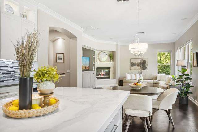 Detail Gallery Image 22 of 68 For 14773 via Bettona, San Diego,  CA 92127 - 4 Beds | 4/1 Baths