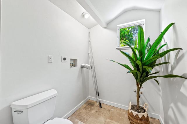 2801 S Main Street, Soquel CA: https://media.crmls.org/mediaz/6997e361-23cd-4fc4-b427-7320149d99e7.jpg