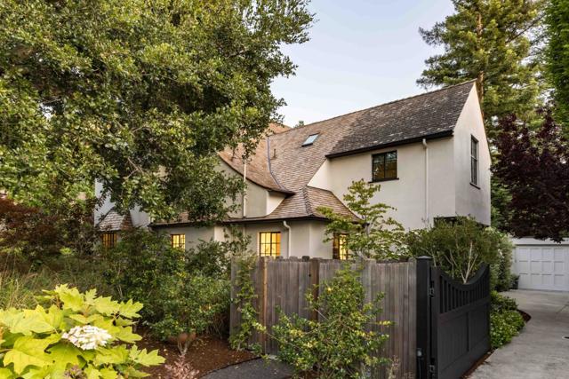 467 Lincoln Avenue, Palo Alto CA: https://media.crmls.org/mediaz/69989a35-b3cc-46cb-b4a5-0846d119d57a.jpg