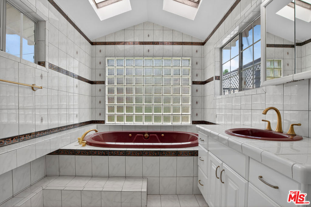 MLS #26986337 image #17