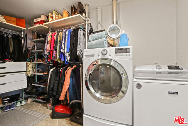 1644 W Wilmington Boulevard, Wilmington CA: https://media.crmls.org/mediaz/699d2d54-dacd-459a-85bb-367ef6f3c6cc.jpg