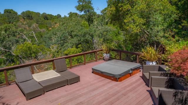 15 Kiowa Court, Portola Valley CA: https://media.crmls.org/mediaz/699d60e7-6560-46f1-ad8a-fa7779a4c8ce.jpg