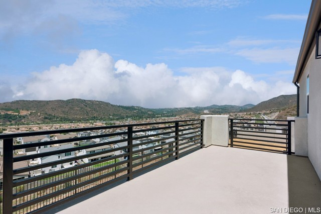 632 MEADOWOOD ST, Fallbrook CA: https://media.crmls.org/mediaz/699d8a49-f023-4b0f-ae48-7723606d0be7.jpg