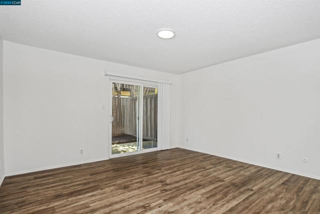 Image 13 of 37 For 2236 Hillsborough Ct