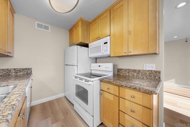 Detail Gallery Image 6 of 27 For 6202 Friars Rd #316,  San Diego,  CA 92108 - 1 Beds | 1 Baths