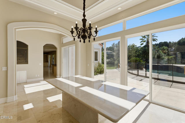 Detail Gallery Image 15 of 39 For 4174 Elm View Dr, Los Angeles,  CA 91316 - 5 Beds | 5 Baths