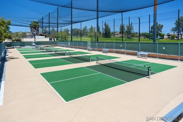 5029 Medalist Ct, Oceanside CA: https://media.crmls.org/mediaz/69a0418c-c060-447a-90c7-deaa1a8999fe.jpg