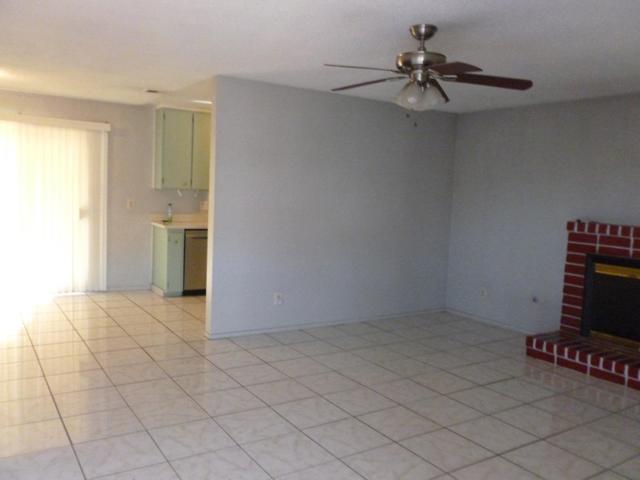 460 SE Jeremy Court, Oakdale CA: https://media.crmls.org/mediaz/69a062f2-a3a4-4a9b-bb9e-e5becbdcdd5c.jpg