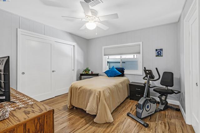 29360 Middleborough Way, Hayward CA: https://media.crmls.org/mediaz/69a157c6-6333-4620-9fb0-b00bc57792cb.jpg