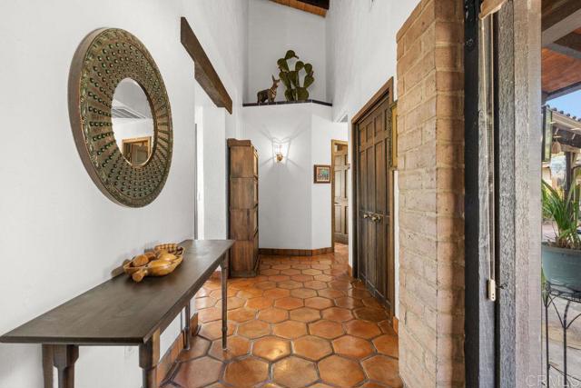 Detail Gallery Image 13 of 68 For 710 Buena Creek Rd, San Marcos,  CA 92069 - 3 Beds | 3/1 Baths