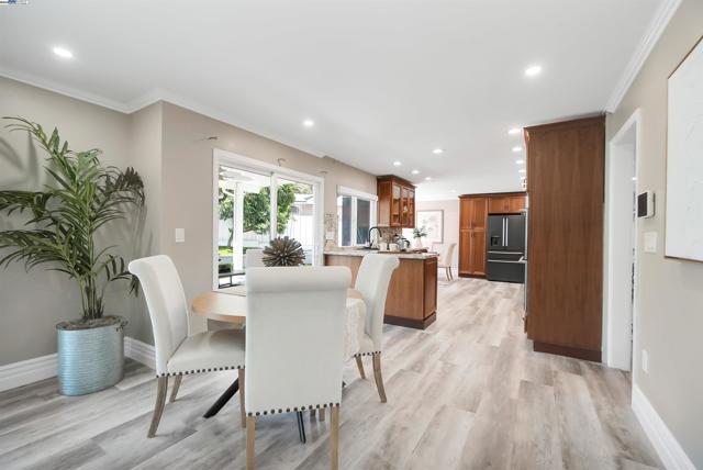 2698 Million Ct, San Jose CA: https://media.crmls.org/mediaz/69a1ca13-9269-44b0-9bbd-94981750255a.jpg