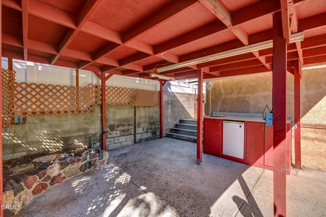 Detail Gallery Image 38 of 49 For 3942 Los Olivos Ln, Glendale,  CA 91214 - 3 Beds | 2 Baths