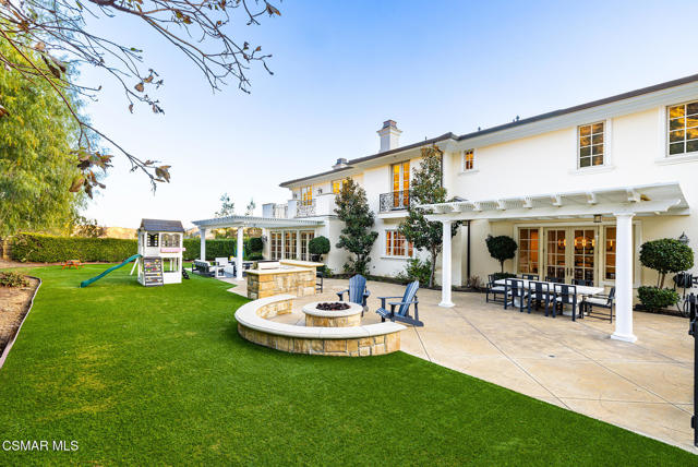 29475 Malibu View Court, Agoura Hills CA: https://media.crmls.org/mediaz/69a29293-5a83-4bad-9302-4f13b3e4e94e.jpg