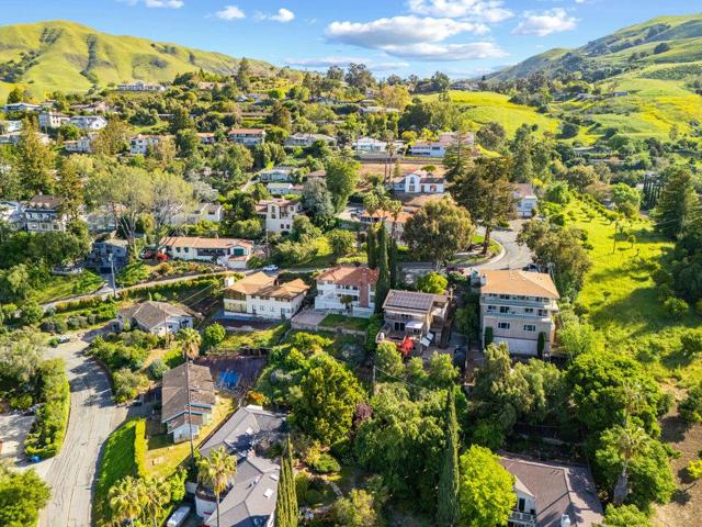 15711 Highland Drive, San Jose CA: https://media.crmls.org/mediaz/69a3570a-deca-46b8-b0ba-5a753f333fcc.jpg