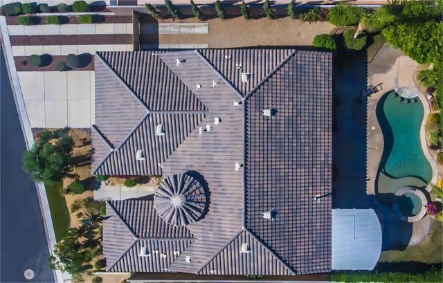 988 Alta, Palm Springs CA: https://media.crmls.org/mediaz/69a3b9b1-f67a-4b0a-b740-47f60e0a4144.jpg