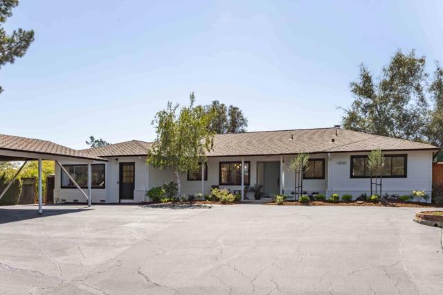 12540 Robleda Road, Los Altos Hills CA: https://media.crmls.org/mediaz/69a48355-7fec-4030-b771-b321645cf047.jpg