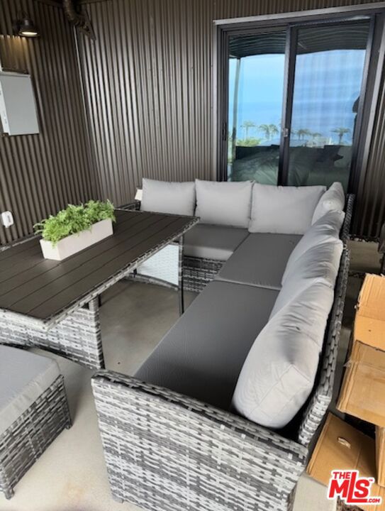 1433 Silvius Avenue, San Pedro CA: https://media.crmls.org/mediaz/69a49329-80d8-438d-b589-4db49b6780e3.jpg