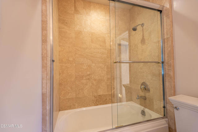 4539 Mammoth Avenue, Sherman Oaks CA: https://media.crmls.org/mediaz/69a5566c-c4c1-43bf-8b7e-337aa34c6492.jpg