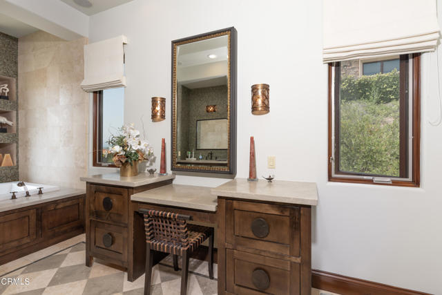 2330 Crystal Lane, Pasadena CA: https://media.crmls.org/mediaz/69a616f3-42aa-4287-9fc2-2249150ac9a1.jpg