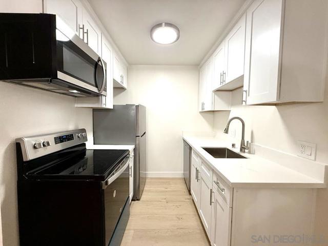 6650 AMHERST ST, San Diego CA: https://media.crmls.org/mediaz/69a689c6-f569-494b-80fe-bee1a96b771f.jpg
