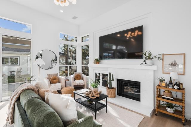 Detail Gallery Image 12 of 34 For 866 Windridge Cir, San Marcos,  CA 92078 - 4 Beds | 2 Baths