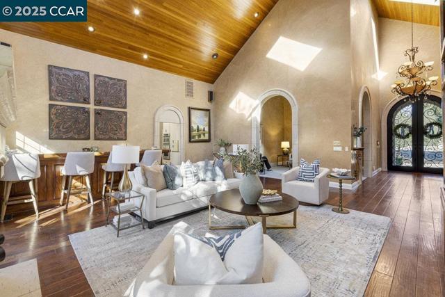 5655 Bruce Dr, San Ramon CA: https://media.crmls.org/mediaz/69a782f3-928a-4bc8-a95b-7e9171a60320.jpg