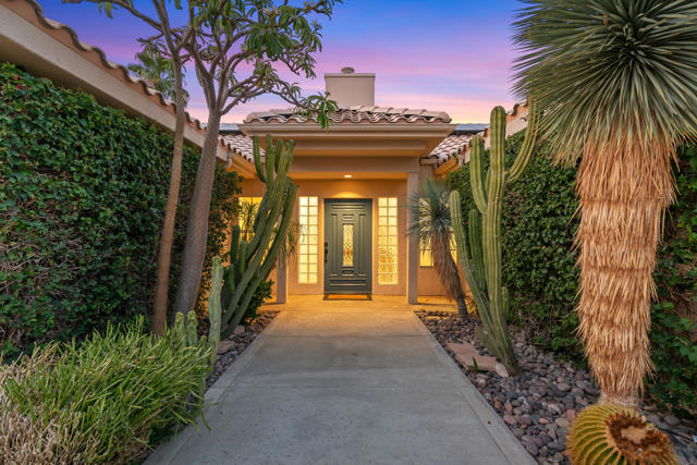 67980 Foothill Road, Cathedral City CA: https://media.crmls.org/mediaz/69a7c92f-bdbf-4ab7-86bb-46aa4ae42a64.jpg