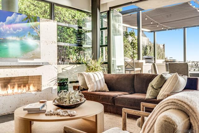282 Neptune Avenue, Encinitas CA: https://media.crmls.org/mediaz/69a7ca7c-c67a-4511-83ea-3baef84838bc.jpg