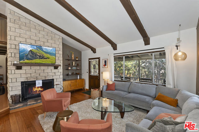 779 Villa Grove Avenue, Big Bear City CA: https://media.crmls.org/mediaz/69a80e30-b339-4867-917e-303153d924d0.jpg