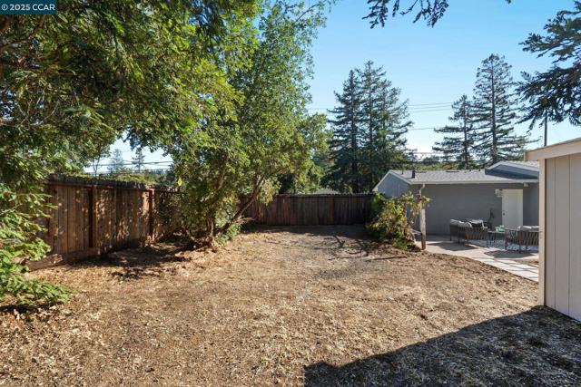 3225 Cowell Rd, Concord CA: https://media.crmls.org/mediaz/69a82d2a-b53f-40d9-ae0f-f9af6d1df3cd.jpg
