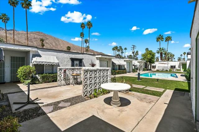 1595 S Indian Trail, Palm Springs CA: https://media.crmls.org/mediaz/69a97639-b24d-422b-b862-abcf74aac30e.jpg