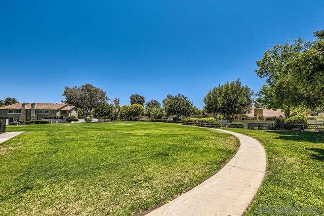 13669 Comuna Drive, Poway CA: https://media.crmls.org/mediaz/69a9c50a-7c24-47be-9625-66b80a0dd51d.jpg