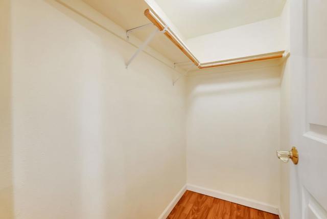 17 Muth Drive, Orinda CA: https://media.crmls.org/mediaz/69a9e22d-80b4-473f-8dbf-acb860b8de6c.jpg