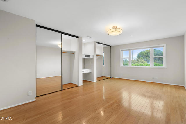 2102 Buena Vista Drive, Camarillo CA: https://media.crmls.org/mediaz/69aaa9bf-0dda-4500-b72c-58f85288c37f.jpg