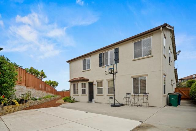 4455 Ocean Heights Court, Seaside CA: https://media.crmls.org/mediaz/69aaaac6-e434-4c9d-9e2d-f2d101994b70.jpg