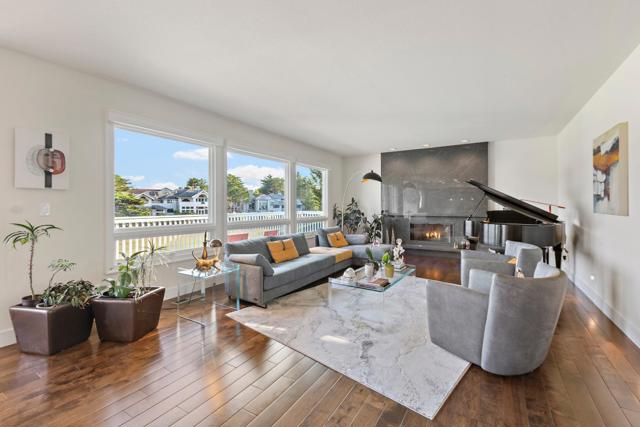 28 Fairway Place