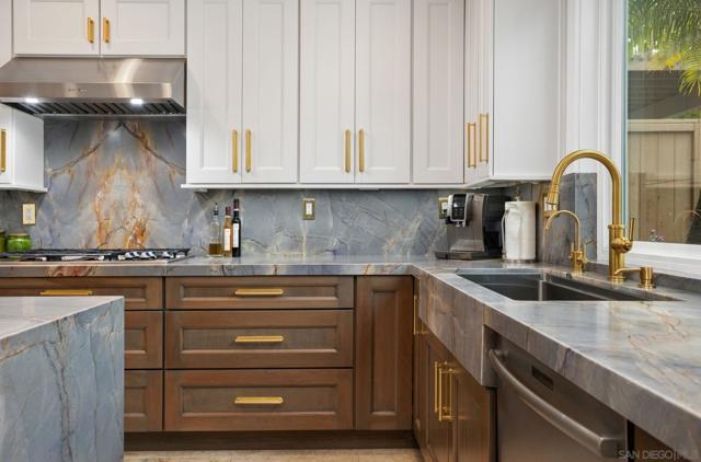 1217 BELLEFLOWER RD, Carlsbad CA: https://media.crmls.org/mediaz/69ab6053-5896-443f-8bc7-4d2d0743b526.jpg